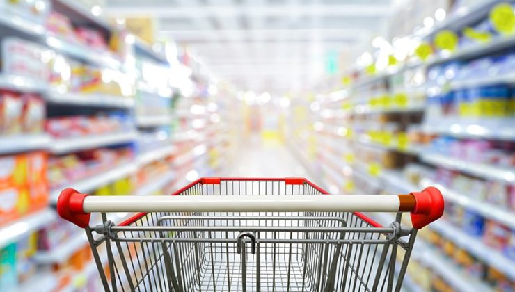 Asgari ücret zammı sonrası marketlerde etiket mesaisi