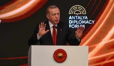 Erdoğan: Sözler eylemle desteklenmedikçe Filistin’deki zulmü durdurmak mümkün değil