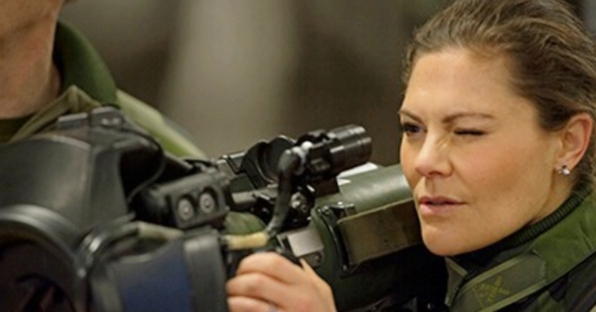 İsveç Prensesi Victoria, askeri eğitim aldı