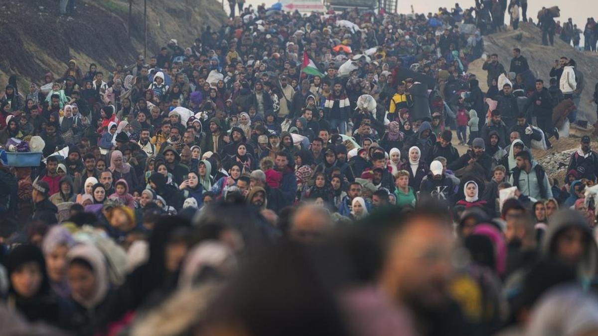 On binlerce Filistinli yollara düştü, Gazze’nin kuzeyine dönüş başladı! Ben-Gvir yine skandal bir çağrıda bulundu…
